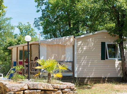 Отель Camping Les Reflets Du Quercy Crayssac Экстерьер фото