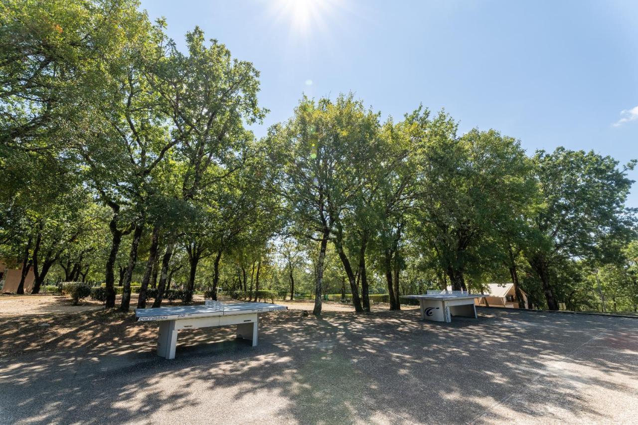Отель Camping Les Reflets Du Quercy Crayssac Экстерьер фото