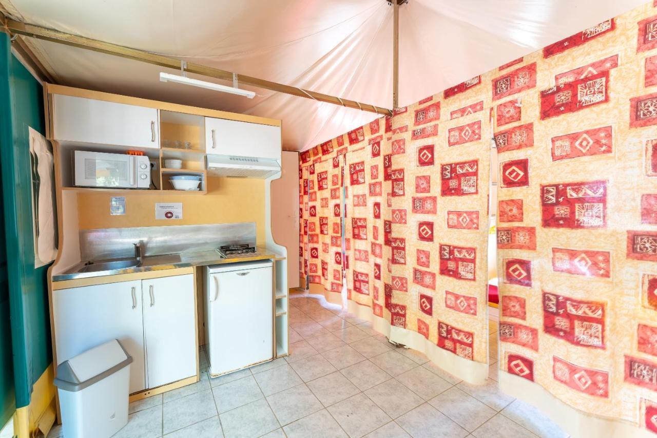 Отель Camping Les Reflets Du Quercy Crayssac Экстерьер фото