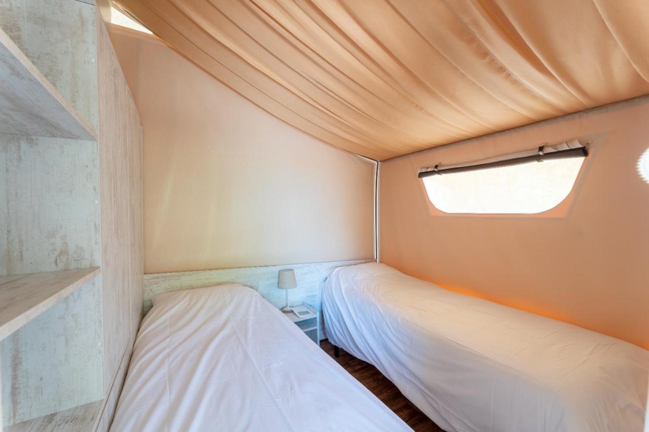 Отель Camping Les Reflets Du Quercy Crayssac Экстерьер фото